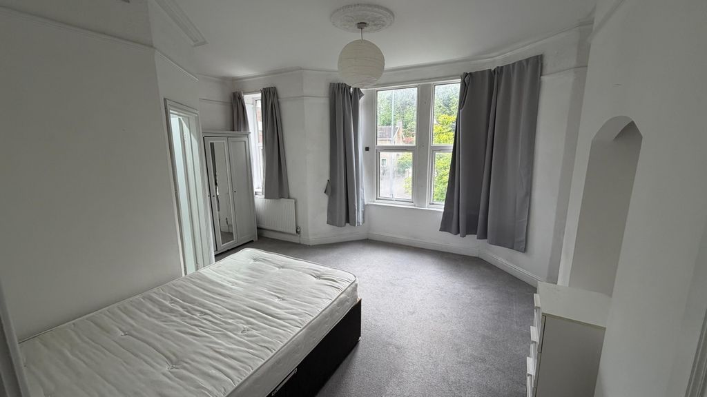 Property photo 3 of 8 Hjh