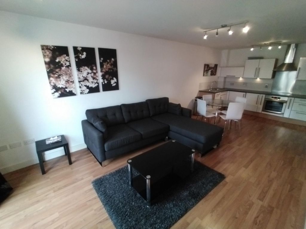 Property photo 2 of 10 (Main)