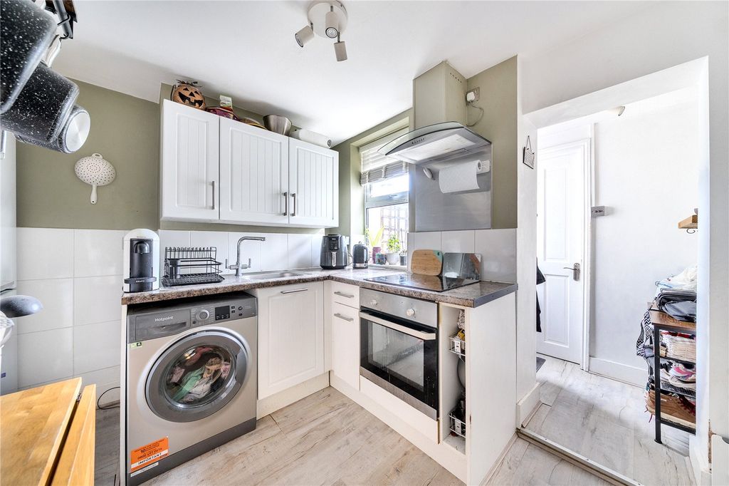 Property photo 3 of 10 Picture No. 04