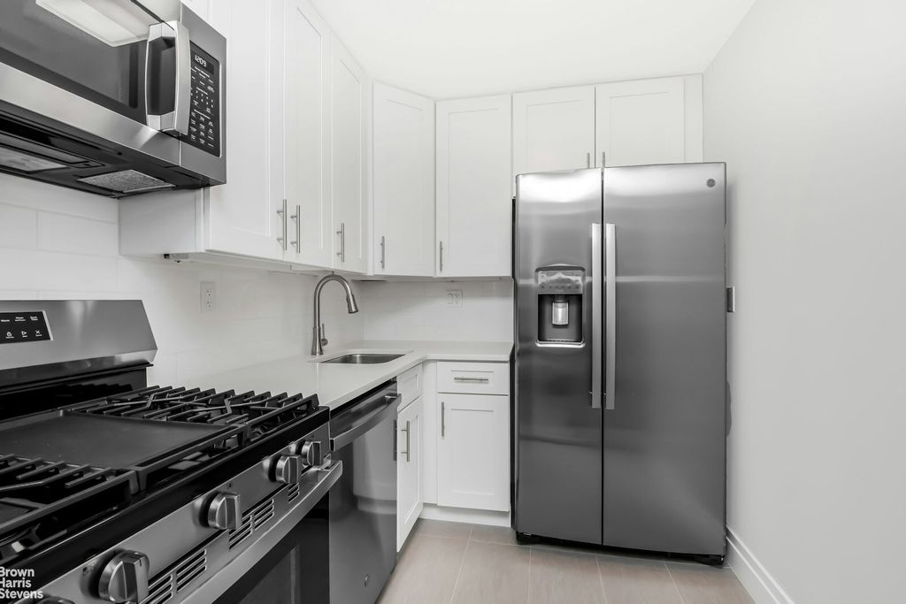Property photo 3 of 12 <Alttext/>