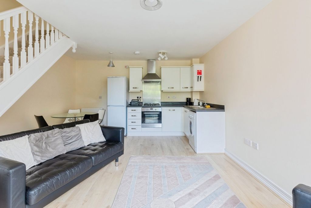 Property photo 2 of 11 Pbox-Img.Jpg