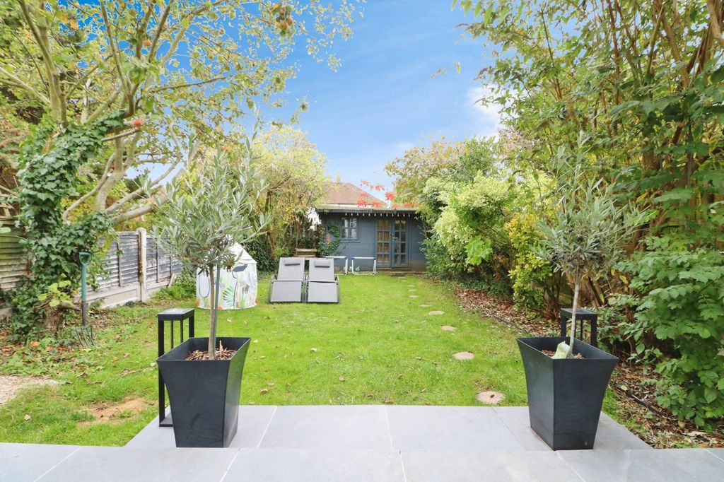 Property photo 2 of 24 Picture No. 54