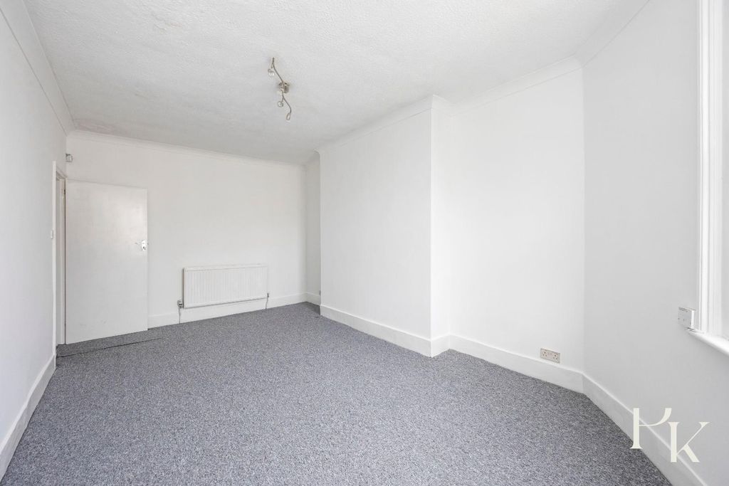 Property photo 3 of 19 Pearson Keehan16.Jpg