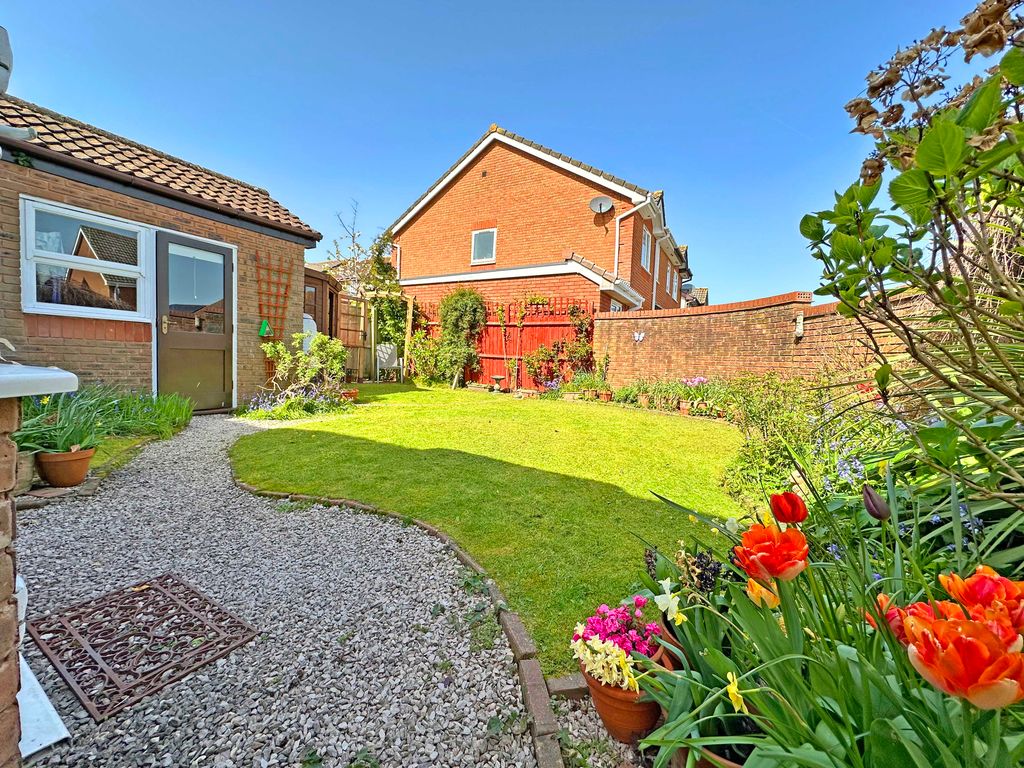 Property photo 2 of 18