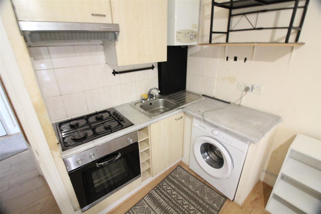 Property photo 1 of 6 601Bd21A-23F2-4643-A2BA-C5362B51Bb50.Jpeg