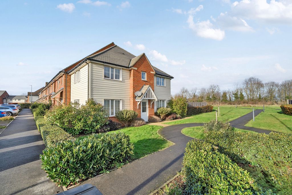 Property photo 1 of 27 External