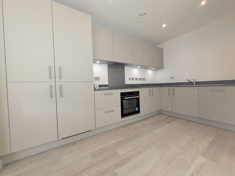 Property photo 3 of 10 Photo 7