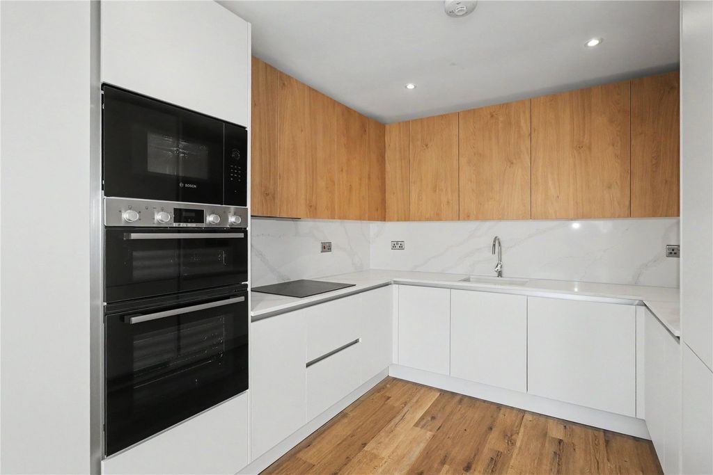 Property photo 2 of 15 Picture No. 03