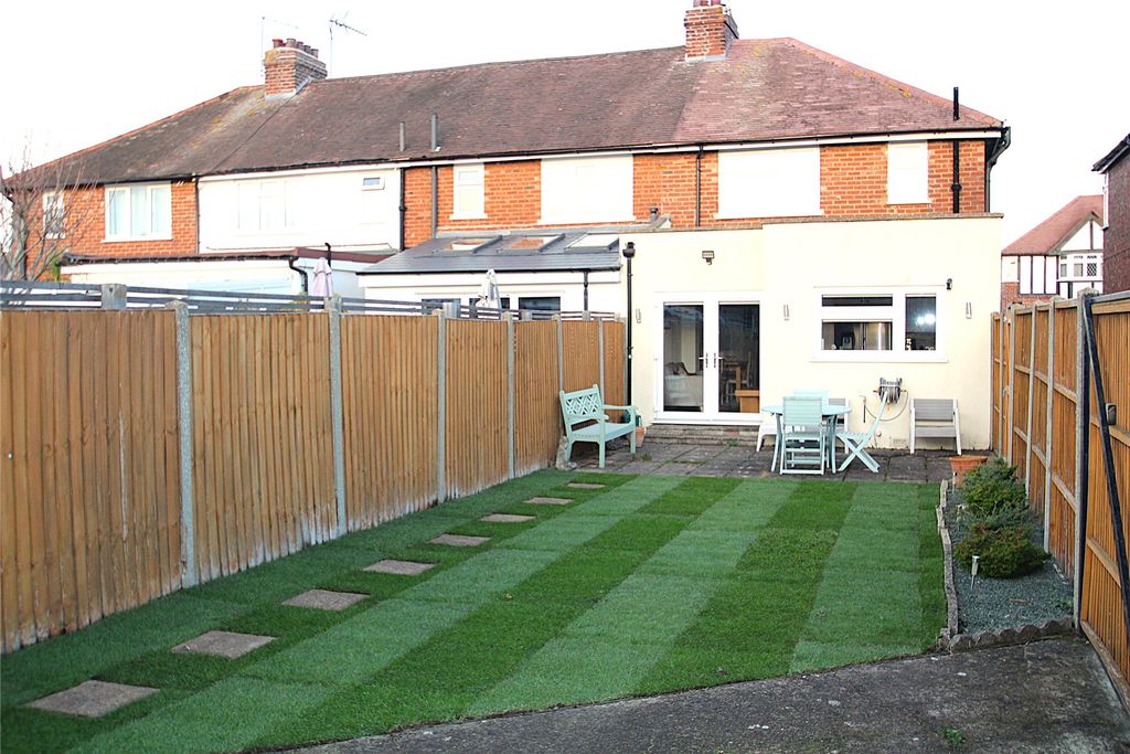 Property photo 3 of 17 Picture No. 27