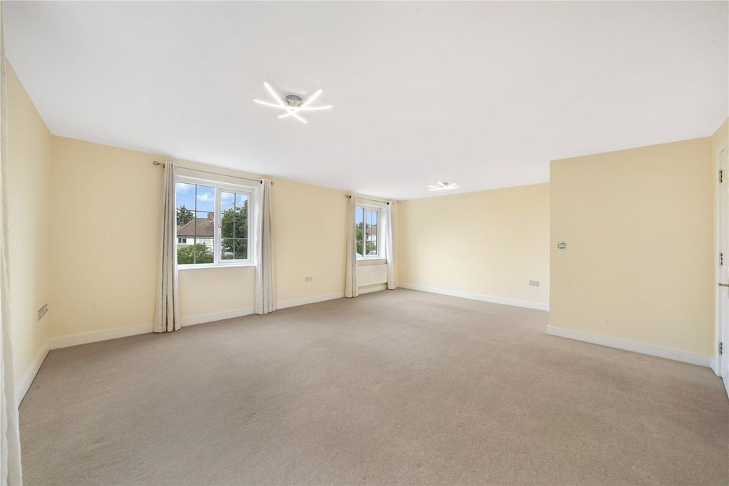 Property photo 2 of 14 Picture No. 03
