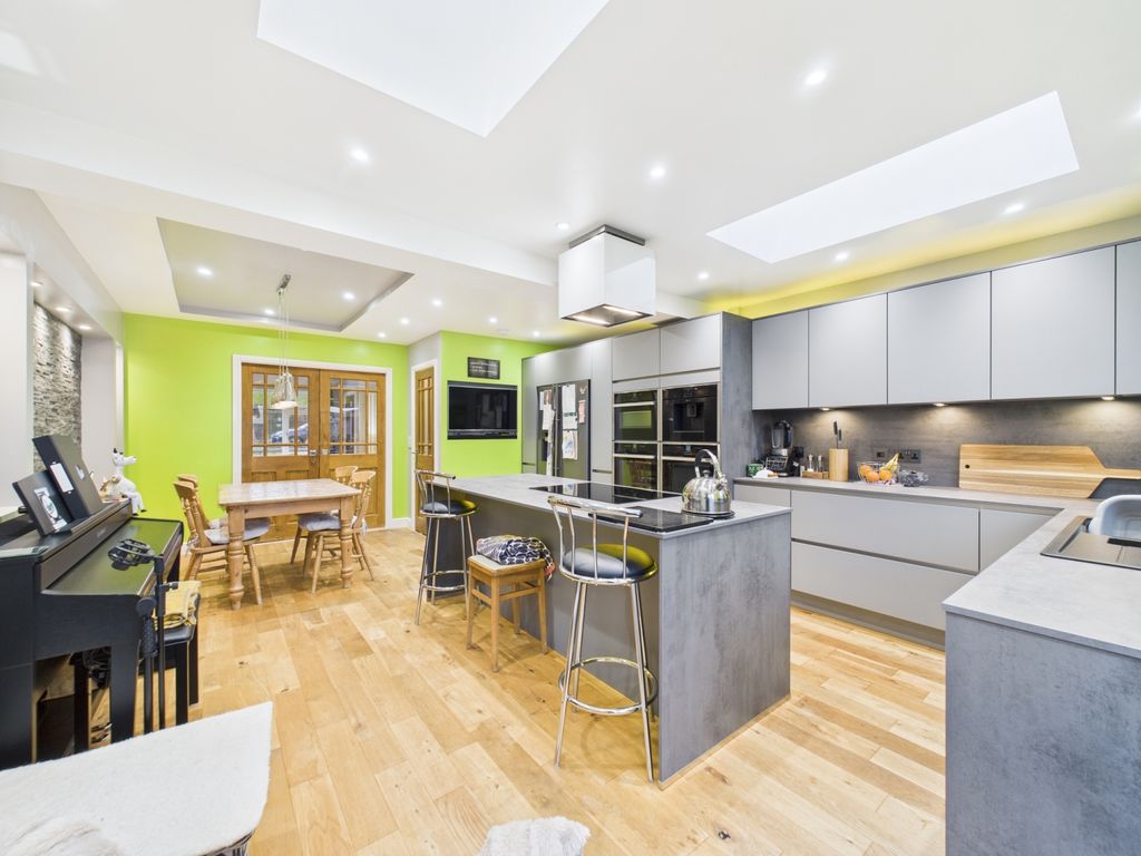 Property photo 1 of 24 Open Plan Family Dining Kitchen