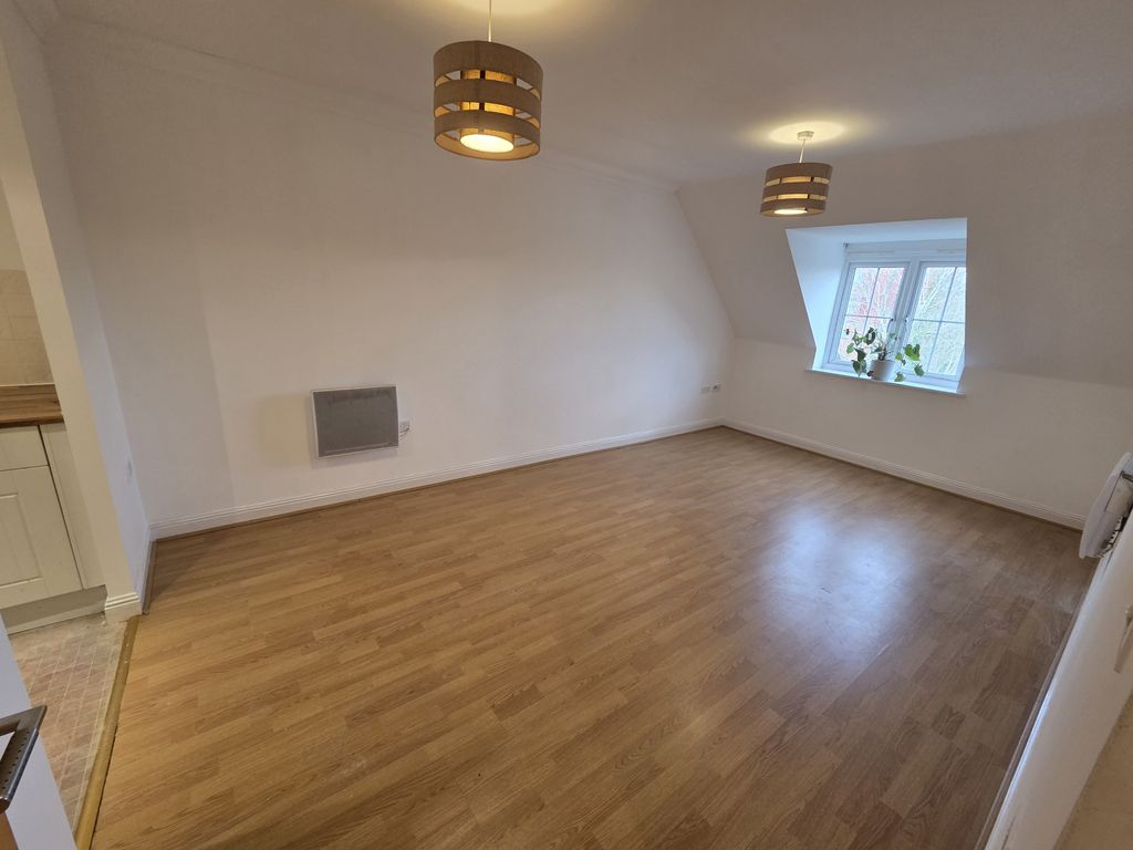 Property photo 2 of 8 Gallery