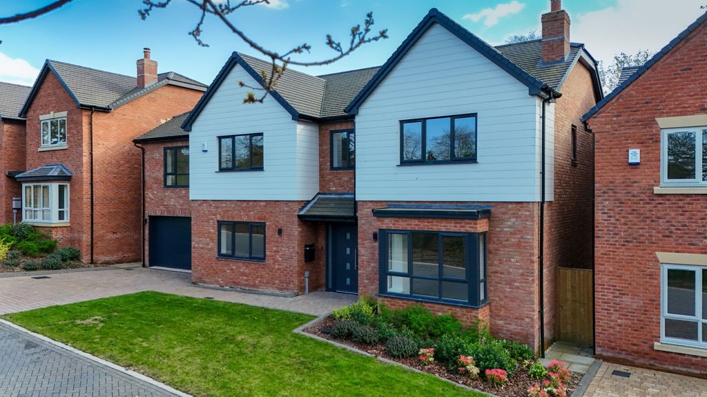 Property photo 1 of 36 5099581