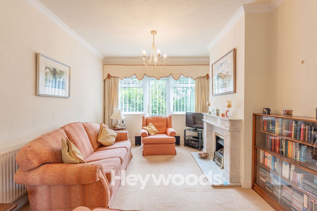 Property photo 3 of 36