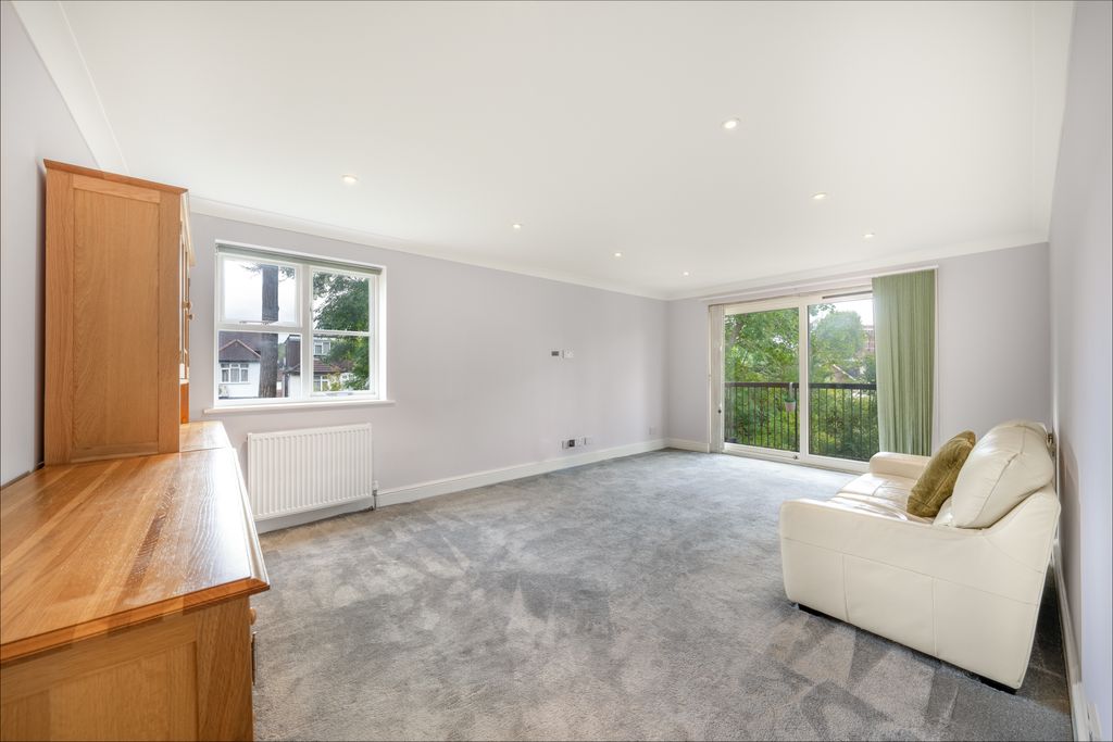 Property photo 3 of 14