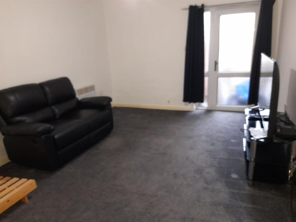 Property photo 3 of 10 2.Jpg
