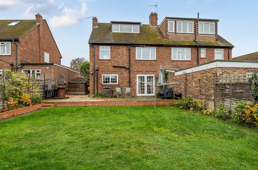 Property photo 1 of 17 1373688-21-690258...