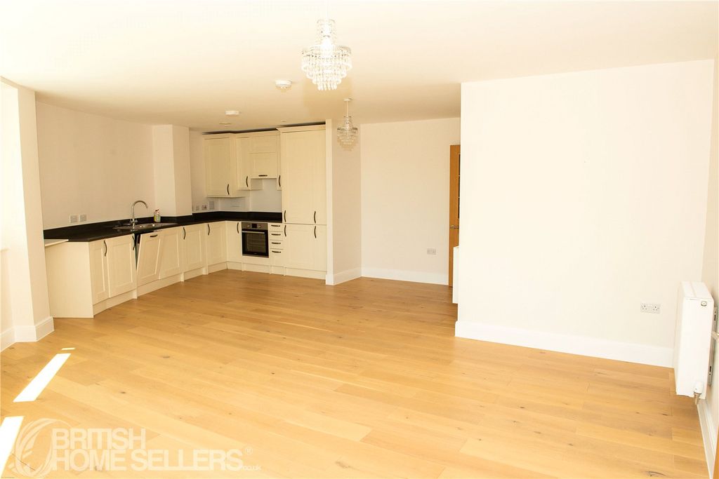 Property photo 2 of 30 Picture No. 15