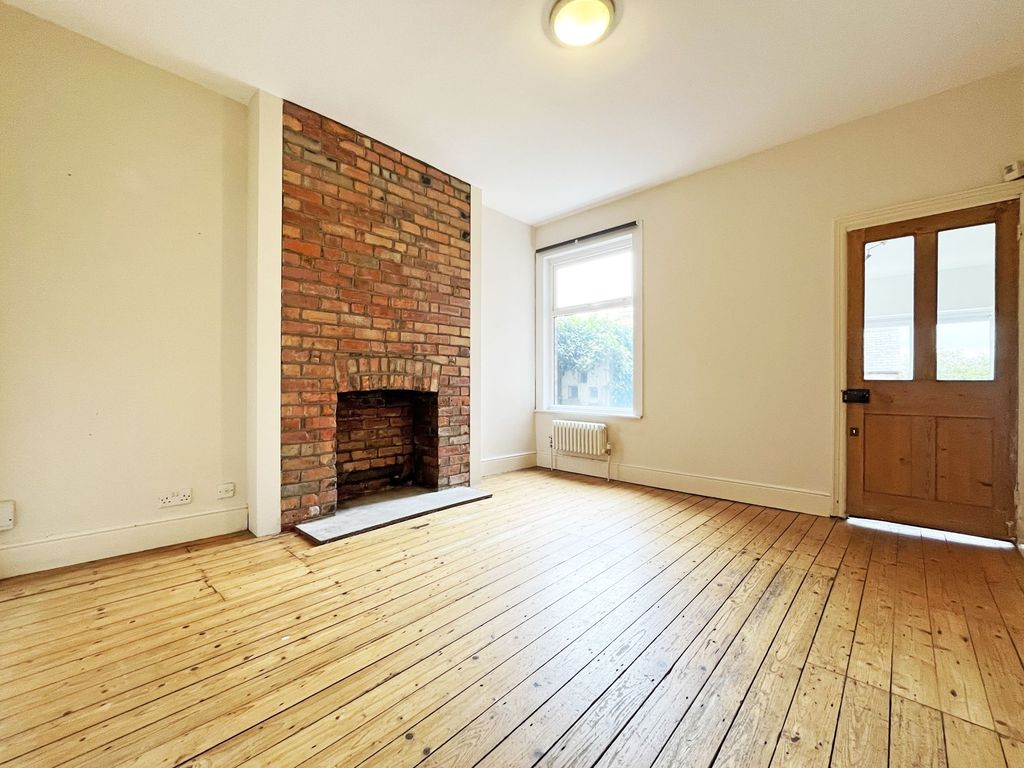 Property photo 3 of 11 Dining Room