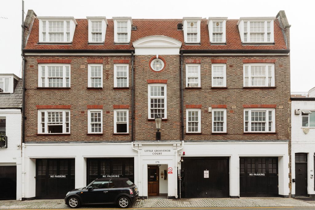 Property photo 2 of 20 331332 - Rf-Little-Grosvenor-Court-004.Jpg