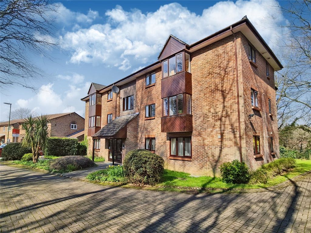 Property photo 1 of 9 Picture No. 16