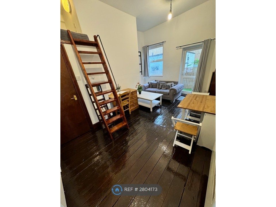 Property photo 1 of 25 Living Area