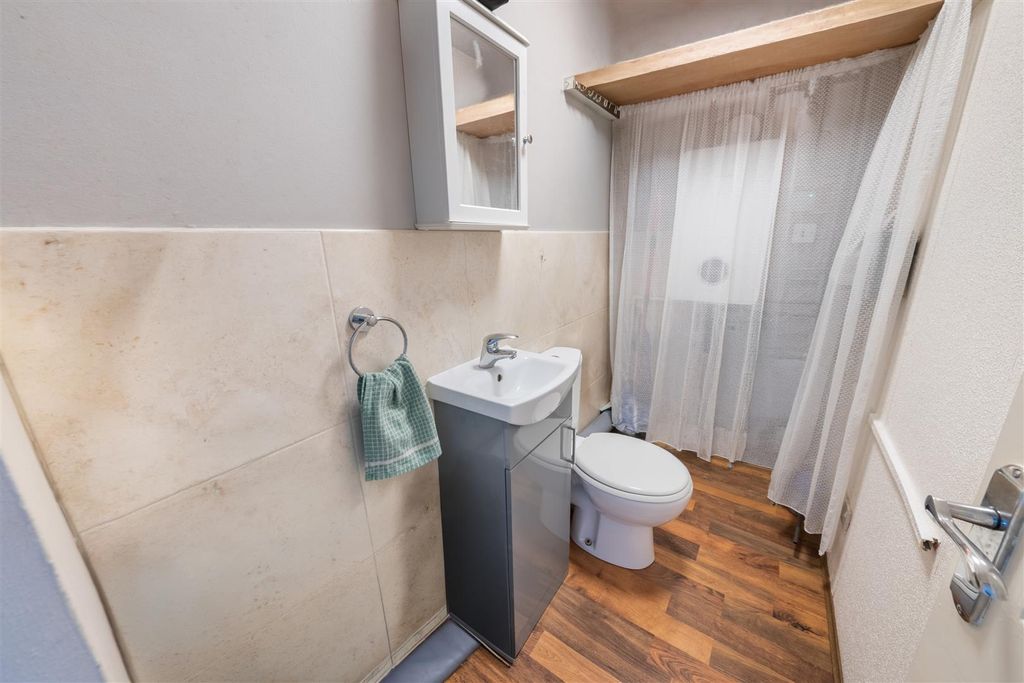 Property photo 3 of 21 3