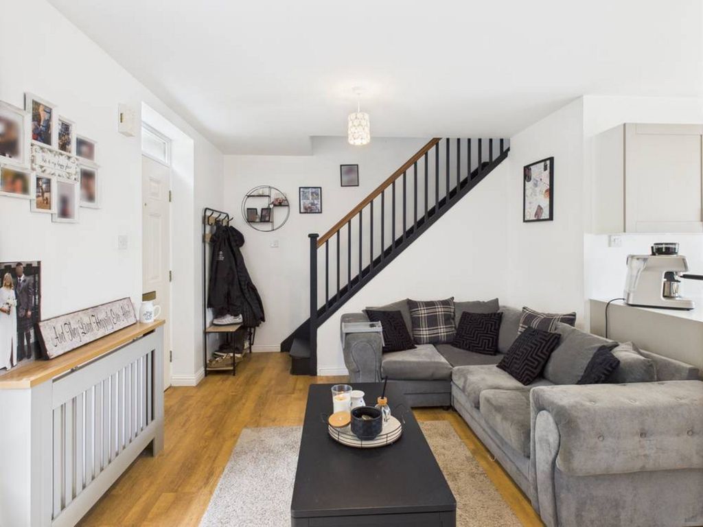 Property photo 3 of 24