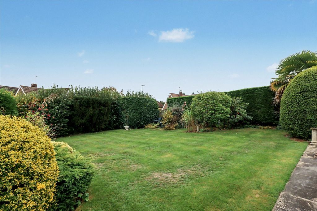 Property photo 1 of 16 Garden