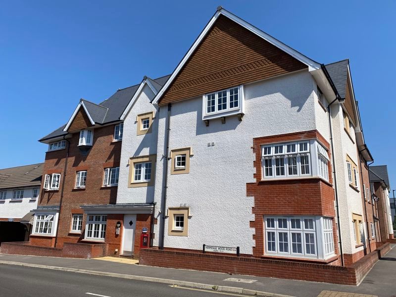 Property photo 1 of 11 Photo 9