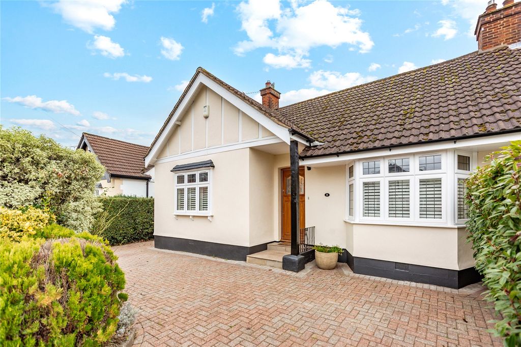 Property photo 1 of 21 Picture No. 02