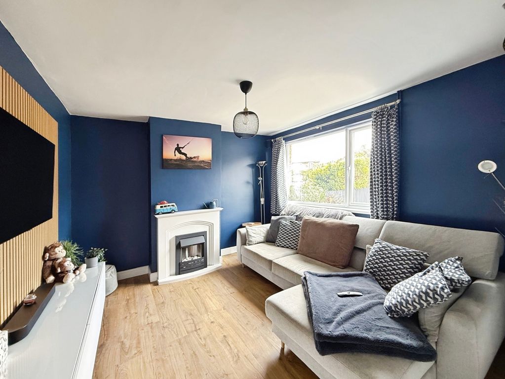 Property photo 2 of 19 Pbox-Img.Jpg