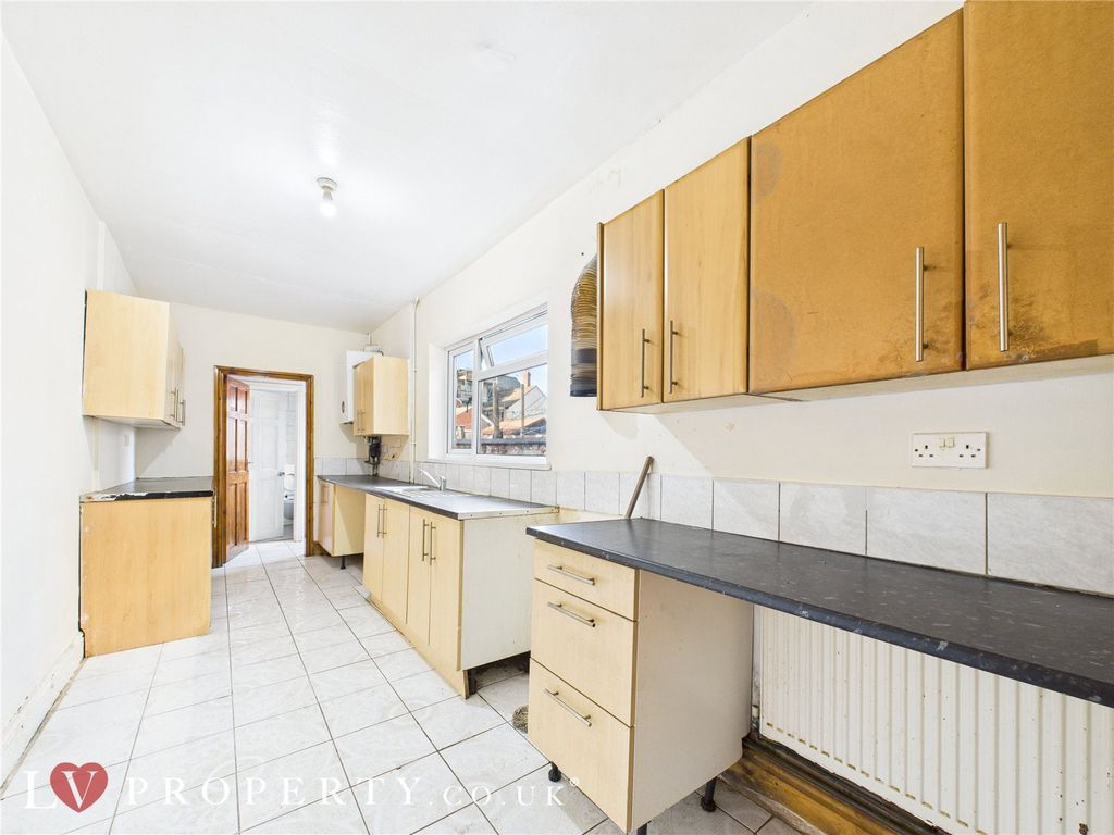 Property photo 3 of 11 Picture No. 22