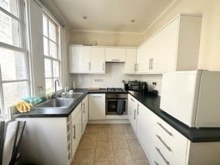 Property photo 3 of 5 Kitchen
