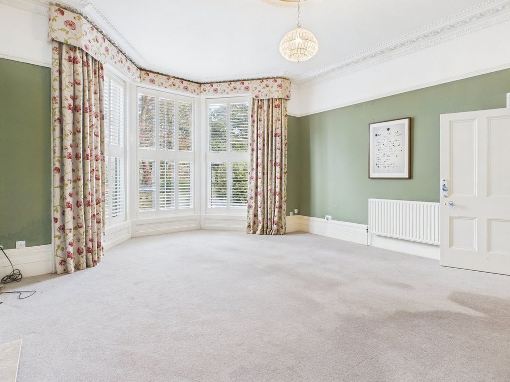 Property photo 3 of 26