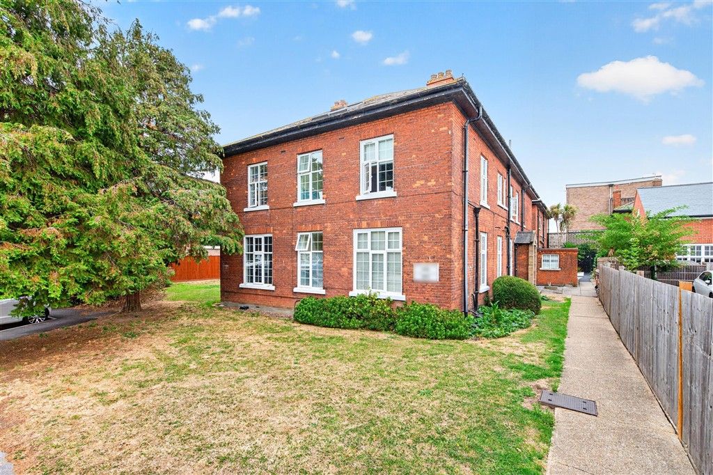 Property photo 1 of 18 External Web