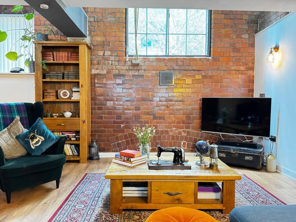 Property photo 1 of 17 Gorgeous 2 Bedroom Duplex Apartment In The City Centre