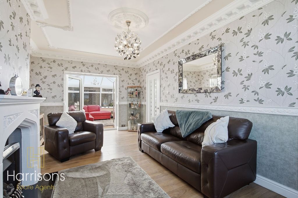 Property photo 3 of 35 5203884