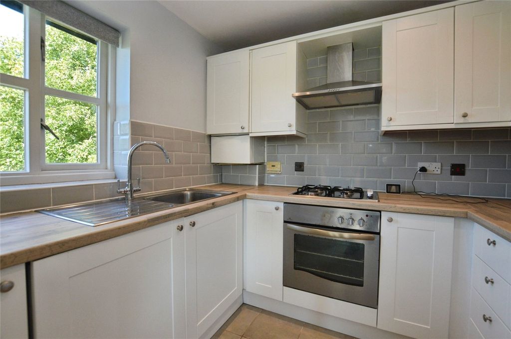 Property photo 2 of 8 Picture No. 07
