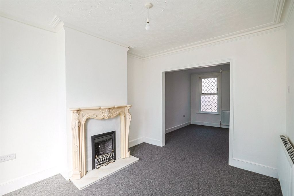 Property photo 2 of 23 Picture No. 09