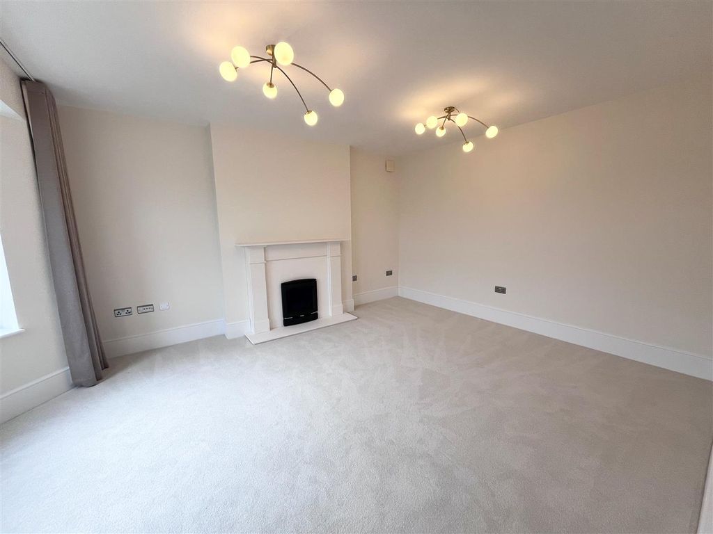 Property photo 3 of 29