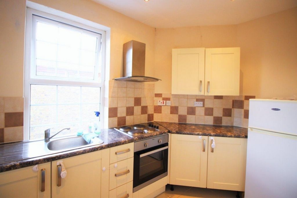 Property photo 3 of 5 Photo 3