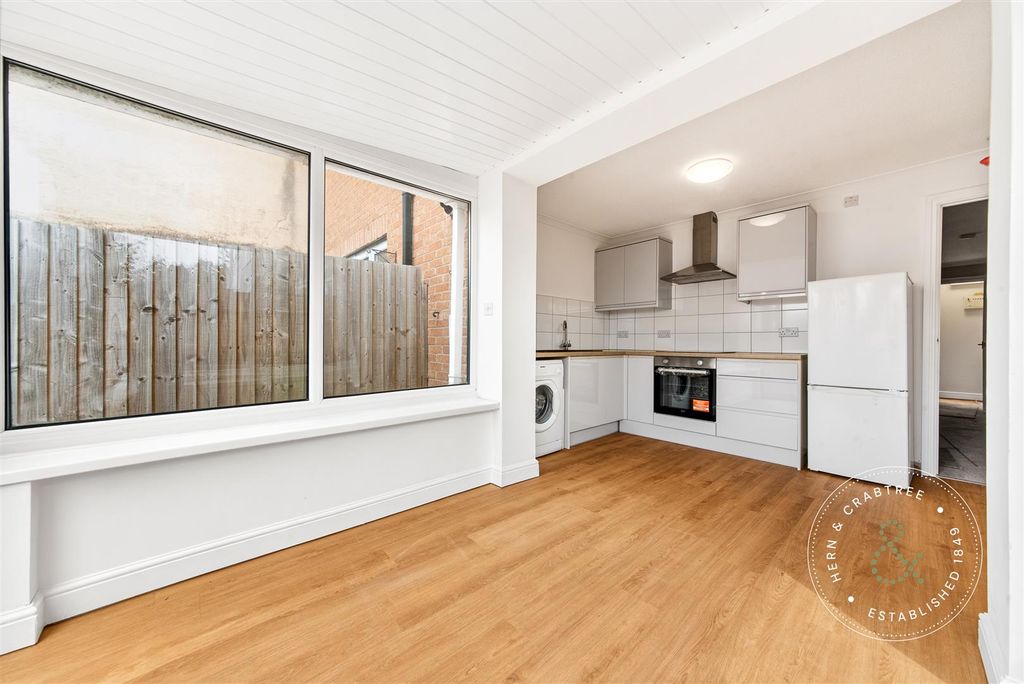 Property photo 3 of 23 Tangmere-Drive-12.Jpg