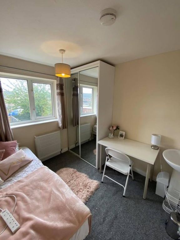 Property photo 1 of 11 818A06Ae3433Ea1E137Cdc4Eafe7d520.Jpg