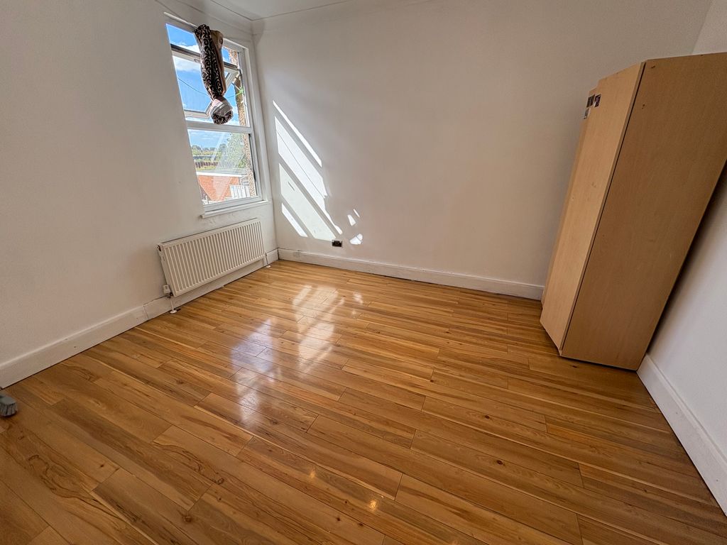 Property photo 3 of 7 Img_6465