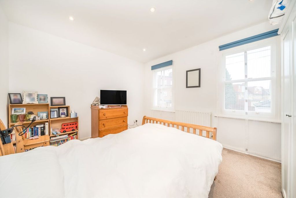 Property photo 2 of 5