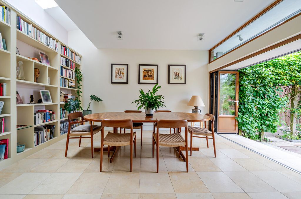 Additional image 13 of 6 bed detached house for saleGuildford, Surrey GU1