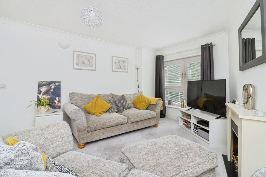 Property photo 3 of 16