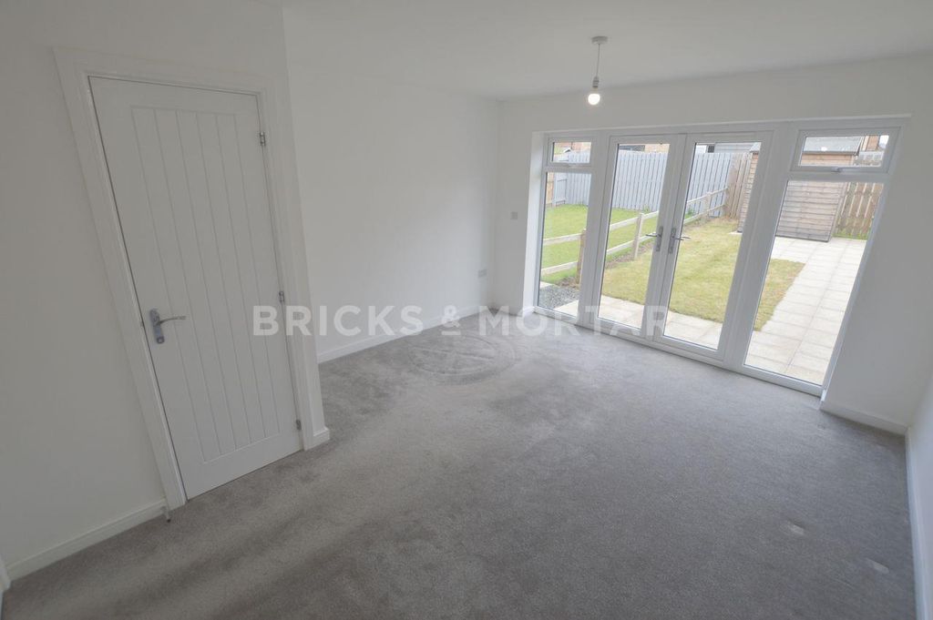 Property photo 3 of 9 L - Zezoa.Jpeg