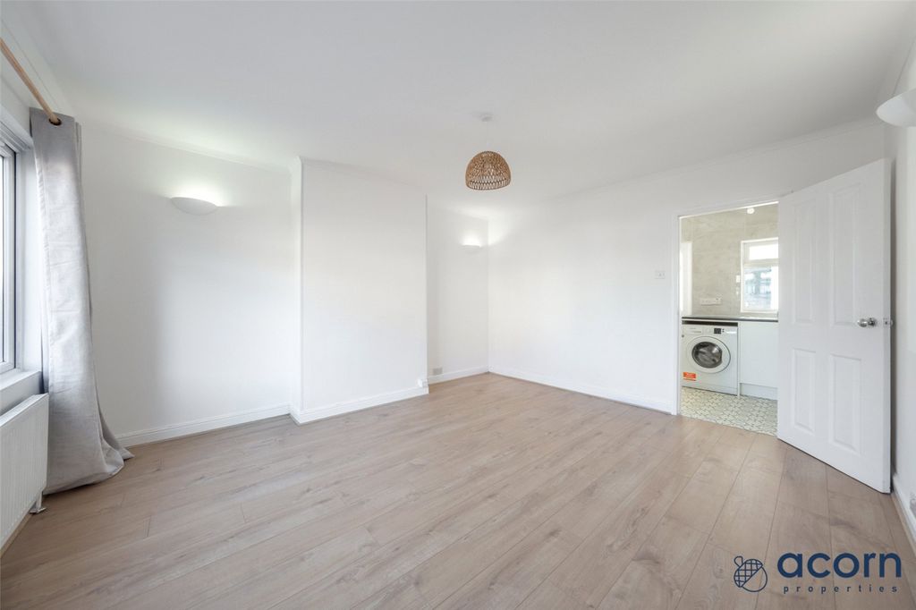 Property photo 3 of 15 Picture No. 04